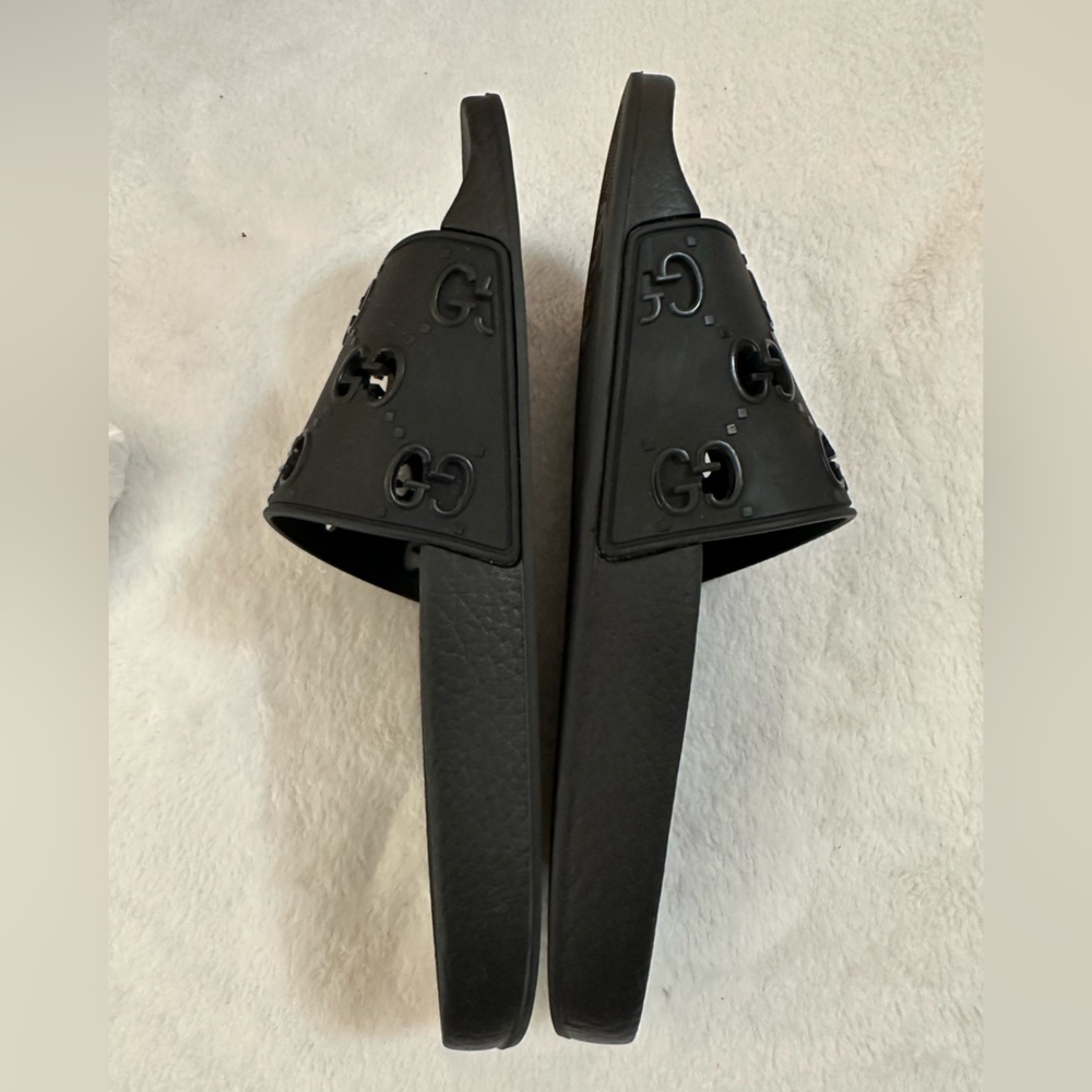 AUTHENTIC GUCCI BLACK RUBBER INTERLOCKING GG SLIDES SIZE 39 LIKE NEW! - Picture 4 of 11